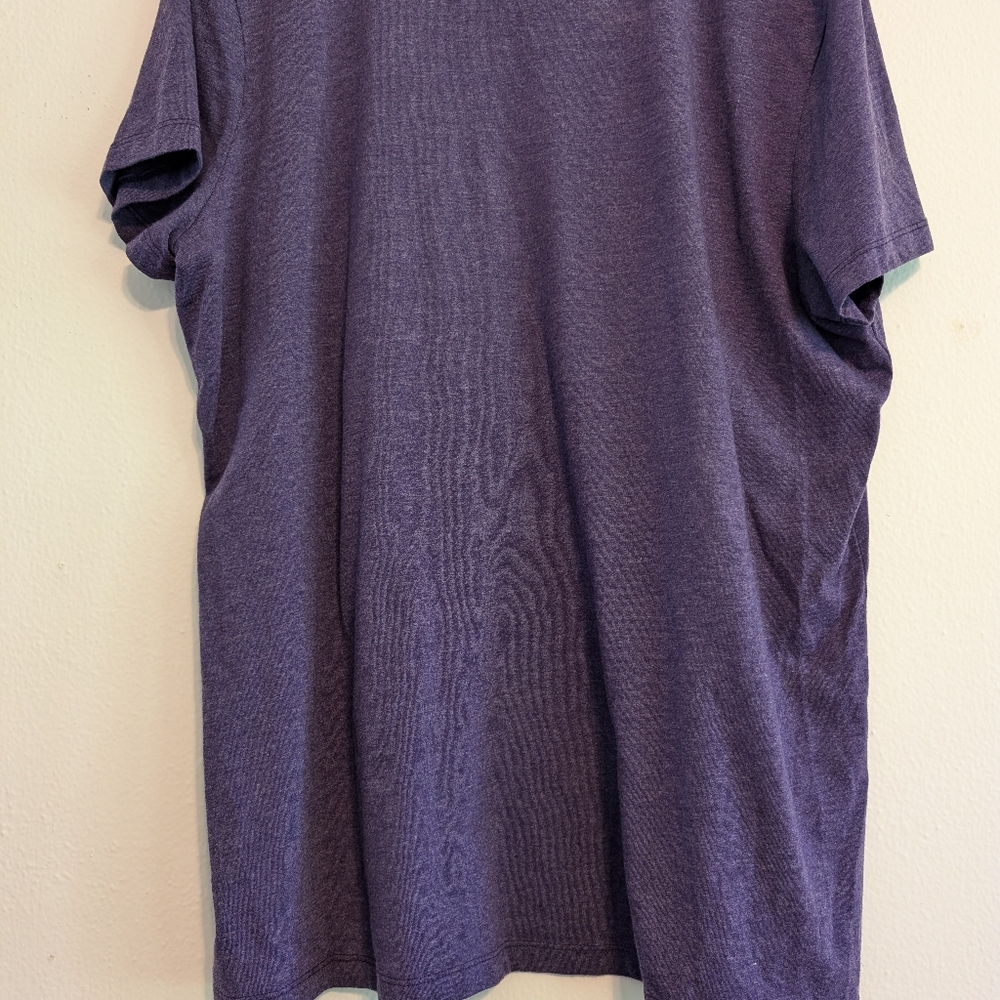 Minnesota Vikings women's 2X short sleeve top with v-neck - Picture 2 of 3